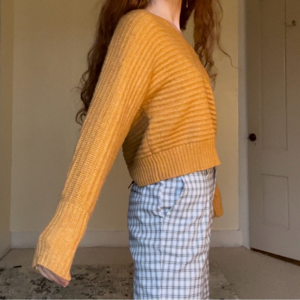 Sincerely Jules Orange Yellow V-Neck Sweater with Cropped Fit Cute Comfy Stretch - Picture 2 of 7